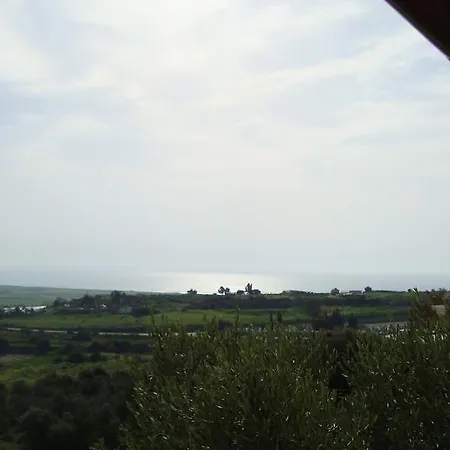 بيت للعطل The Bishops Seat